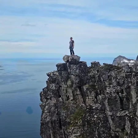 Senja Beach Lodge Senja