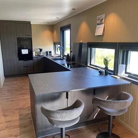 Senja Beach Lodge * Senja