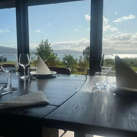 Senja Beach Lodge